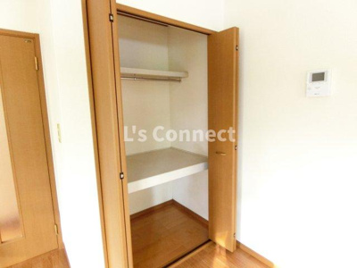 【設備】 | パレスもみじ | クローゼットでお荷物もすっきり収納。