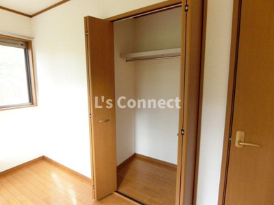 【収納】 | パレスもみじ | 各部屋にクローゼット付き。