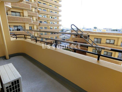 【バルコニー】 | 朝日プラザ幸町南アペックスシティ２番館 | ４階のお部屋で洗濯物もたくさん干せます。