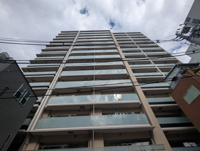 プラウド上野松が谷の外観