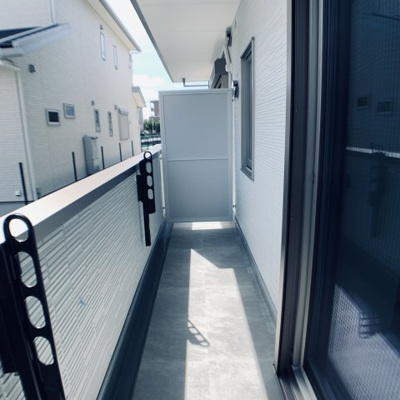 【バルコニー】 | グランドパレス神田 | 暖かな日差しのふりそそぐバルコニー