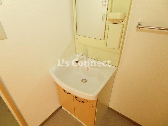 【洗面所】 | ラ・ジュルネ | 朝の支度もスムーズな独立洗面台。