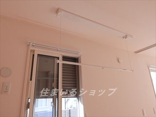広島市安佐北区可部７丁目のアパートの設備|室内物干しと防犯シャッター