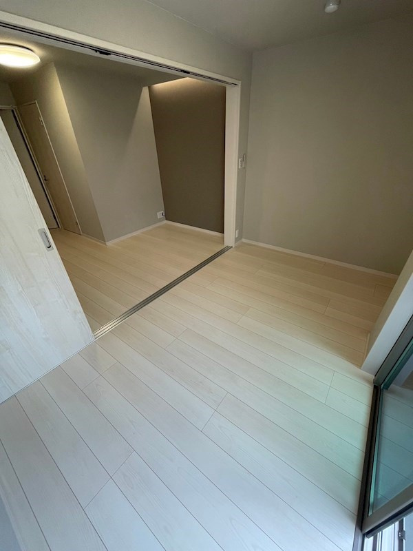 西宮THE NEXTの洋室