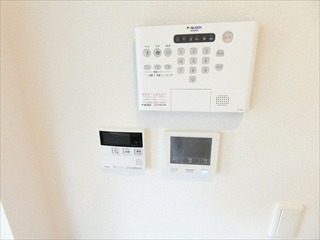 広島市安佐北区亀山２丁目のアパートのセキュリティ|ＡＬＳＯＫ・TVドアホンあり