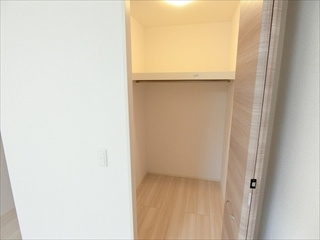 広島市安佐北区亀山２丁目のアパートの設備|ウォークインクローゼット