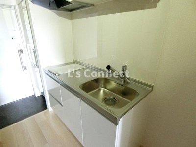 【キッチン】 | ルミエールＡ | ２口ＩＨヒーターのシステムキッチン。