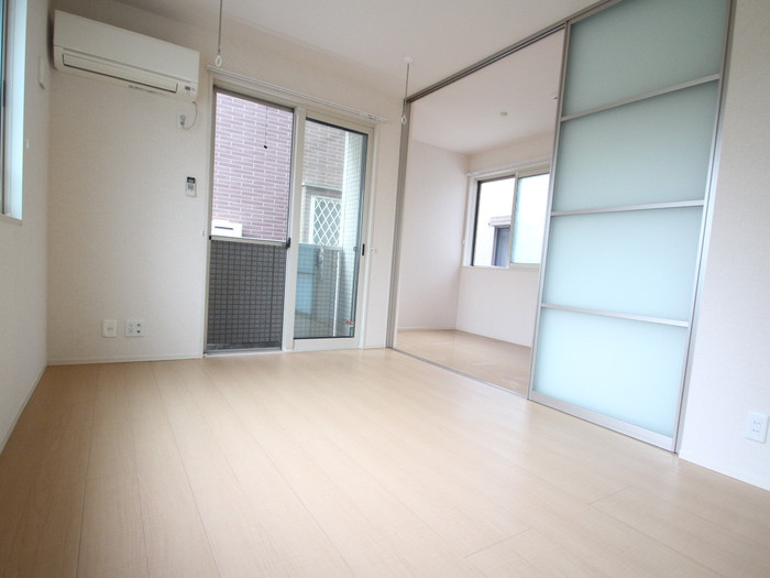 ファミールひばりの居間・リビング