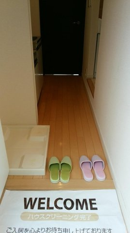 ブランシェ鷹の台の玄関