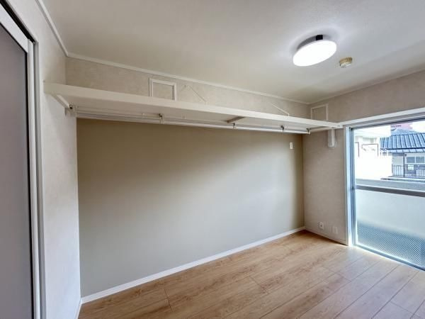 【洋室】 | スカイマンション南福岡 | 収納スペースを新たに設置したので、部屋の空間を効率的に使えます
