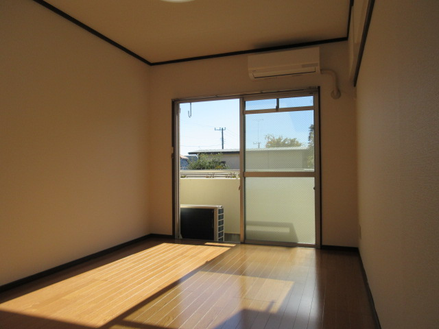 保谷コーポの洋室