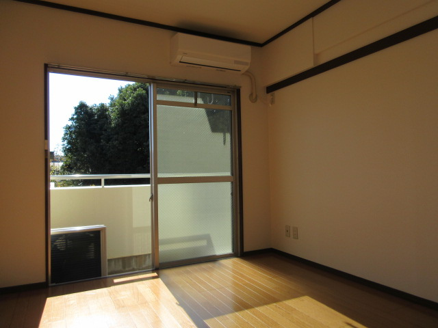 保谷コーポの洋室