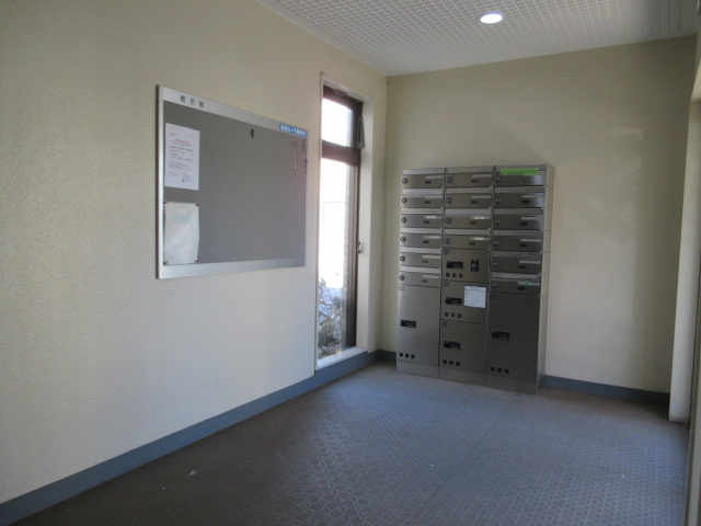 保谷コーポのロビー