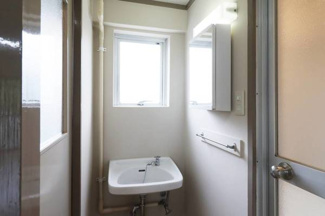 【洗面所】 | ビレッジハウス成田1号棟 | ビレッジハウスの同一物件・同一タイプの間取りの写真です