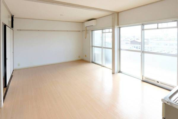 【居間・リビング】 | ビレッジハウス小浜1号棟 | ビレッジハウスの同一物件・同一タイプの間取りの写真です