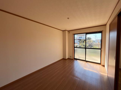 【内装】 | プリベール | 洋室