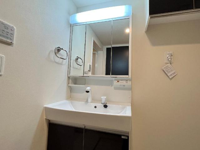 Orange villa 堀溝の洗面所|洗髪洗面化粧台