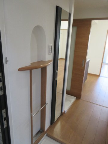 ユリカロゼAZ墨田イーストの玄関