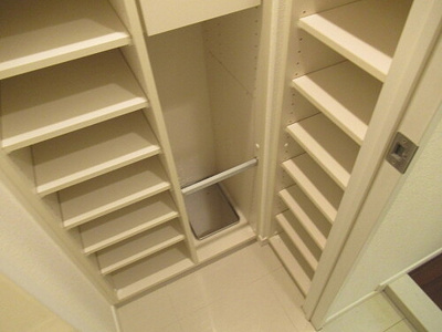 【収納】 | サンクタス文京大塚 アヴァンテラス | 玄関収納