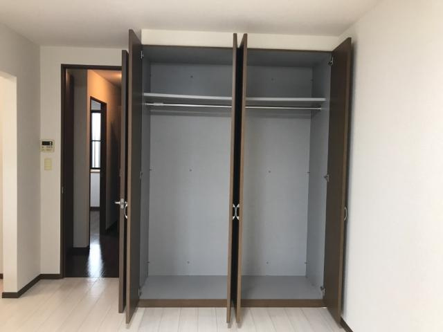 アールヴェイラBの収納|クローゼット