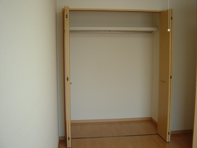 スクラム　Ｂの収納|クローゼット①