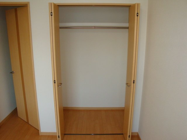 スクラム　Ｂの収納|クローゼット②