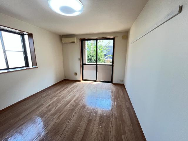 ハッピーオウルの内装|洋室