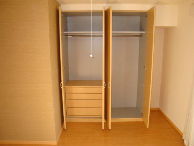 リバティ　ミユウⅠの収納|リビングクローゼット