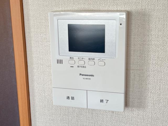 ベル・グラースの内装|カメラ付インターホン