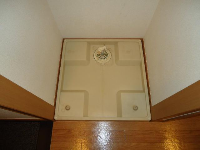 ベル・グラースの内装|洗濯機置場