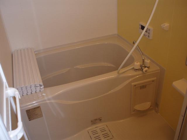 エバーエデンＣの浴室|バス