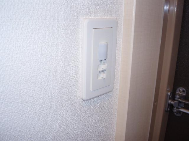 エバーエデンＣのその他|センサーライト