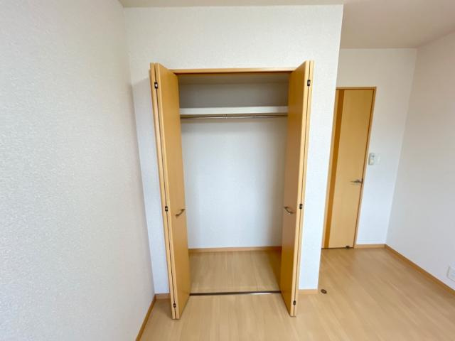 クレアＡの収納|クローゼット
