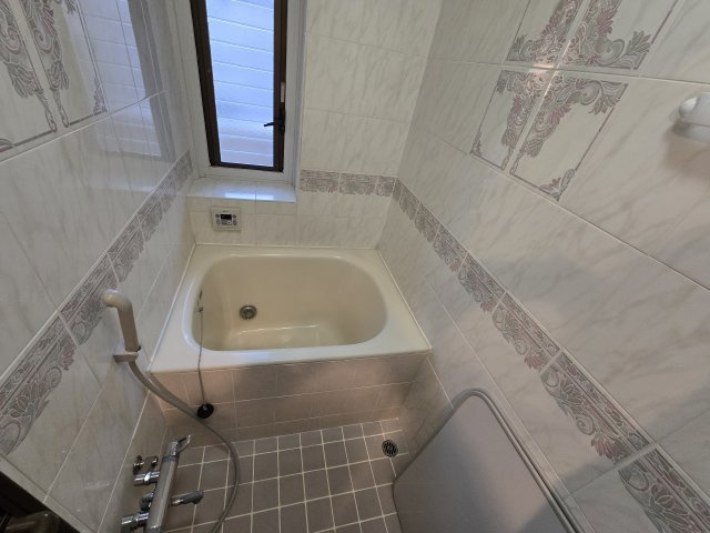 大井伊藤町住宅１号棟の浴室