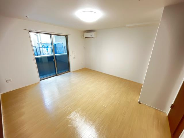 クレール比治山の内装|洋室