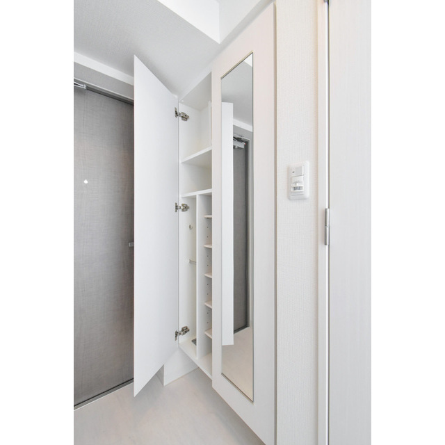 エスリード金山エクセアの玄関