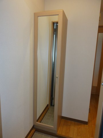 ラフォーレ1号館の玄関