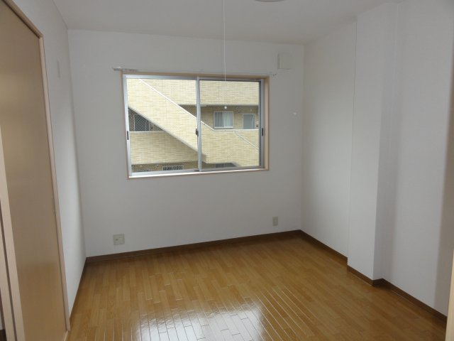 ラフォーレ1号館の洋室