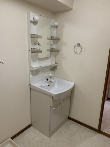 ルーチェ香住ヶ丘の洗面所