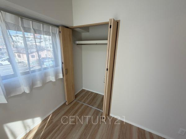 レクセル熊谷の収納|ハンガーパイプ付きクローゼットです。