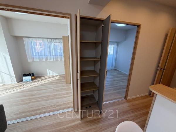 レクセル熊谷の居間・リビング|使い勝手の良いリビング収納です。