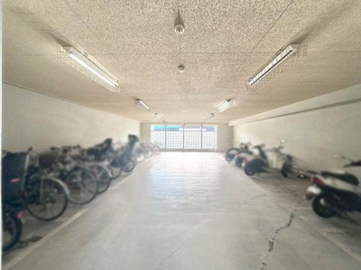 【その他共用部分】 | ディーレスティア堺・光明池 | 清潔に維持されている共用部。住む方のマナーの良さが感じられます！