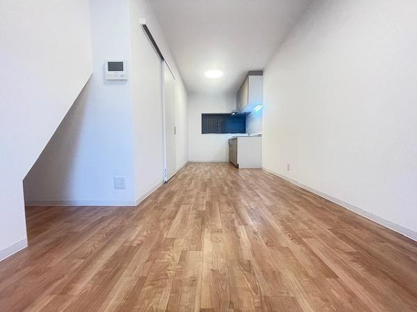 【居間・リビング】 | 門真市宮野町　中古戸建