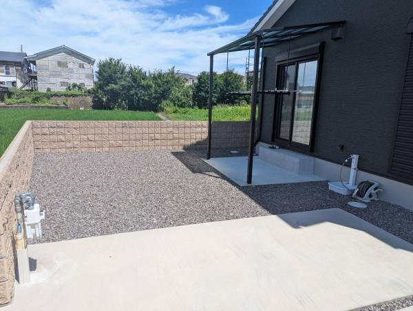 【庭】 | 【庭】
ガーデニングやお子様のプールを広げて遊べます♪