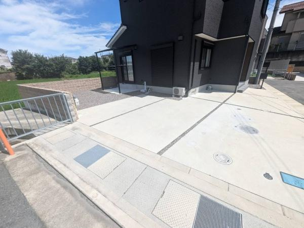 【駐車場】 | 駐車スペースです。