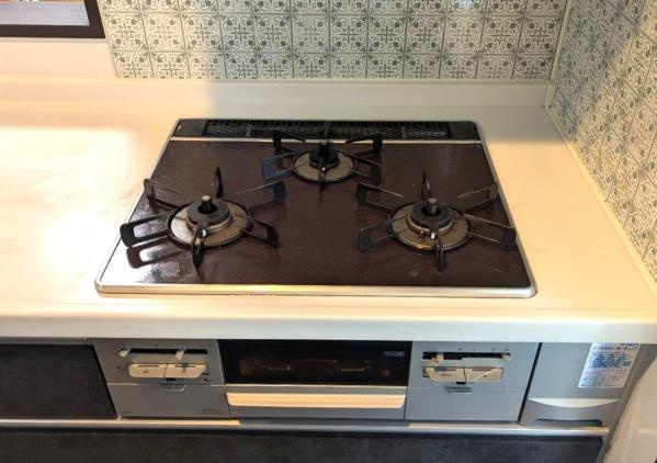 【キッチン】 | お料理も捗る3口コンロ付きです♪