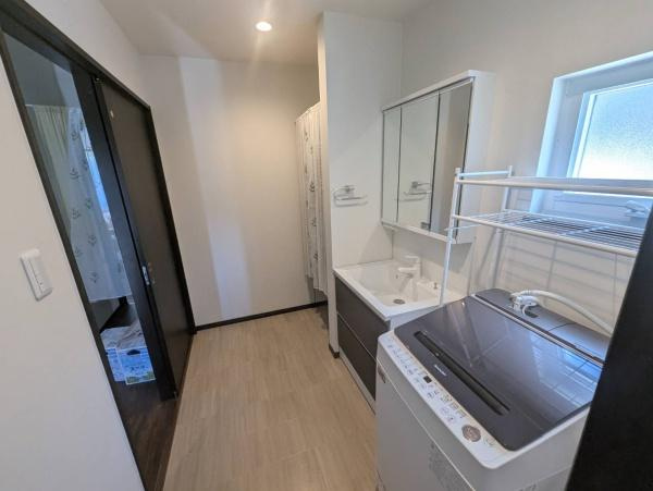 【独立洗面台】