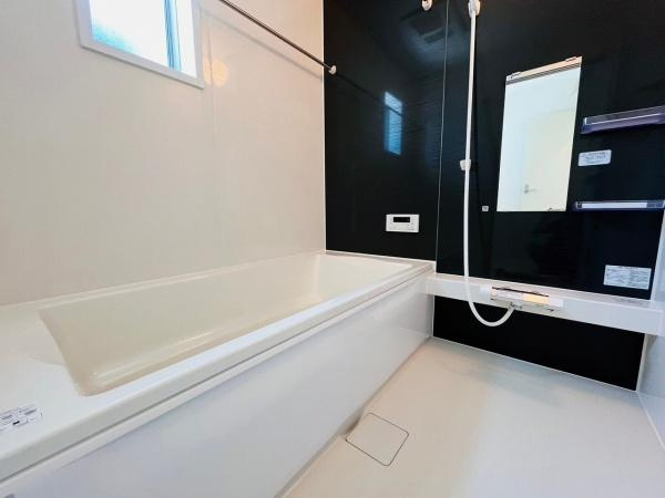 【浴室】 | 写真は同社施工例です。