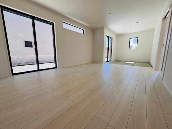 【居間・リビング】 | 写真は同社施工例です。