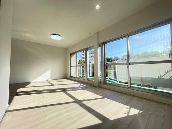 【居間・リビング】 | 淀川パークハウス4号棟